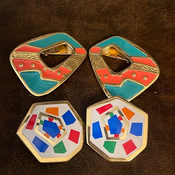 Two Pairs of Vintage Retro Avon Clip-on Earrings - Picture 1 of 6